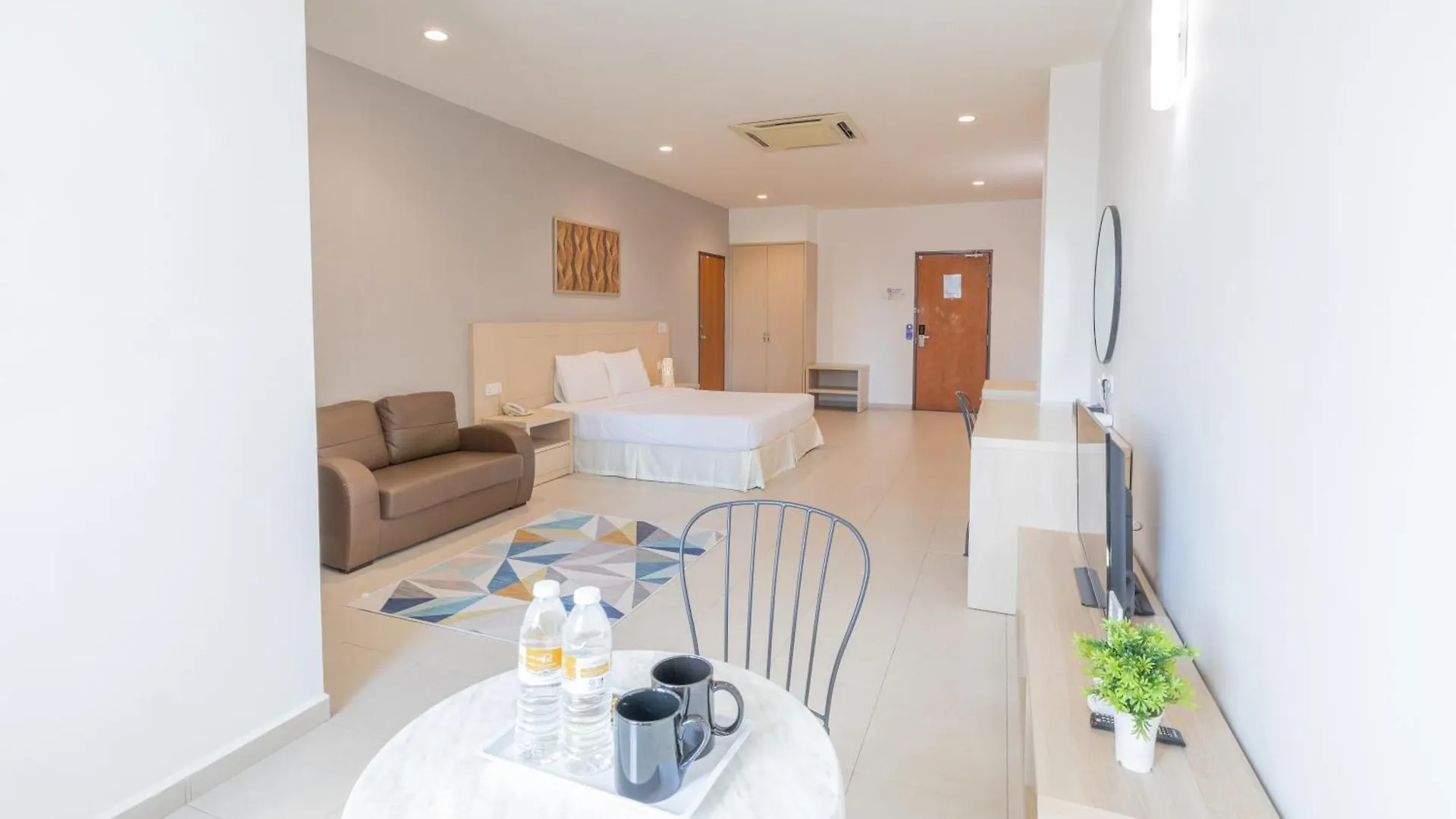 Golden View Serviced Apartments Tanjung Tokong